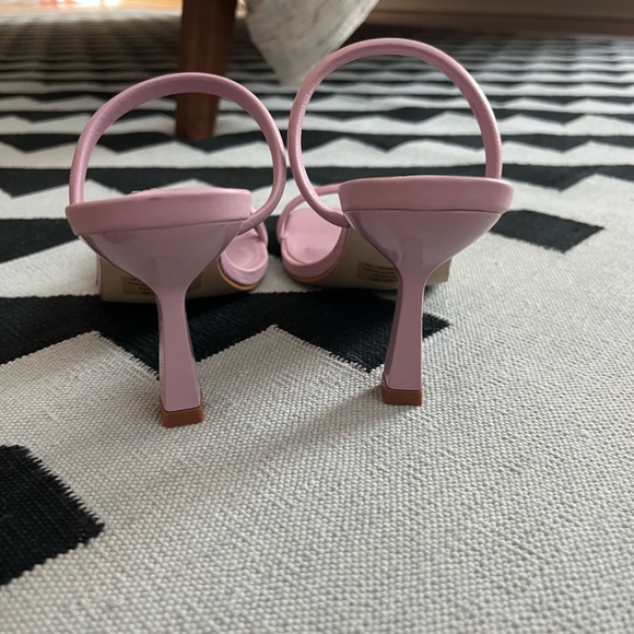 Aqua Kyle strappy mid-heel sandal in lilac - Picture 4 of 6